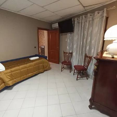 Red Fox Apartament *